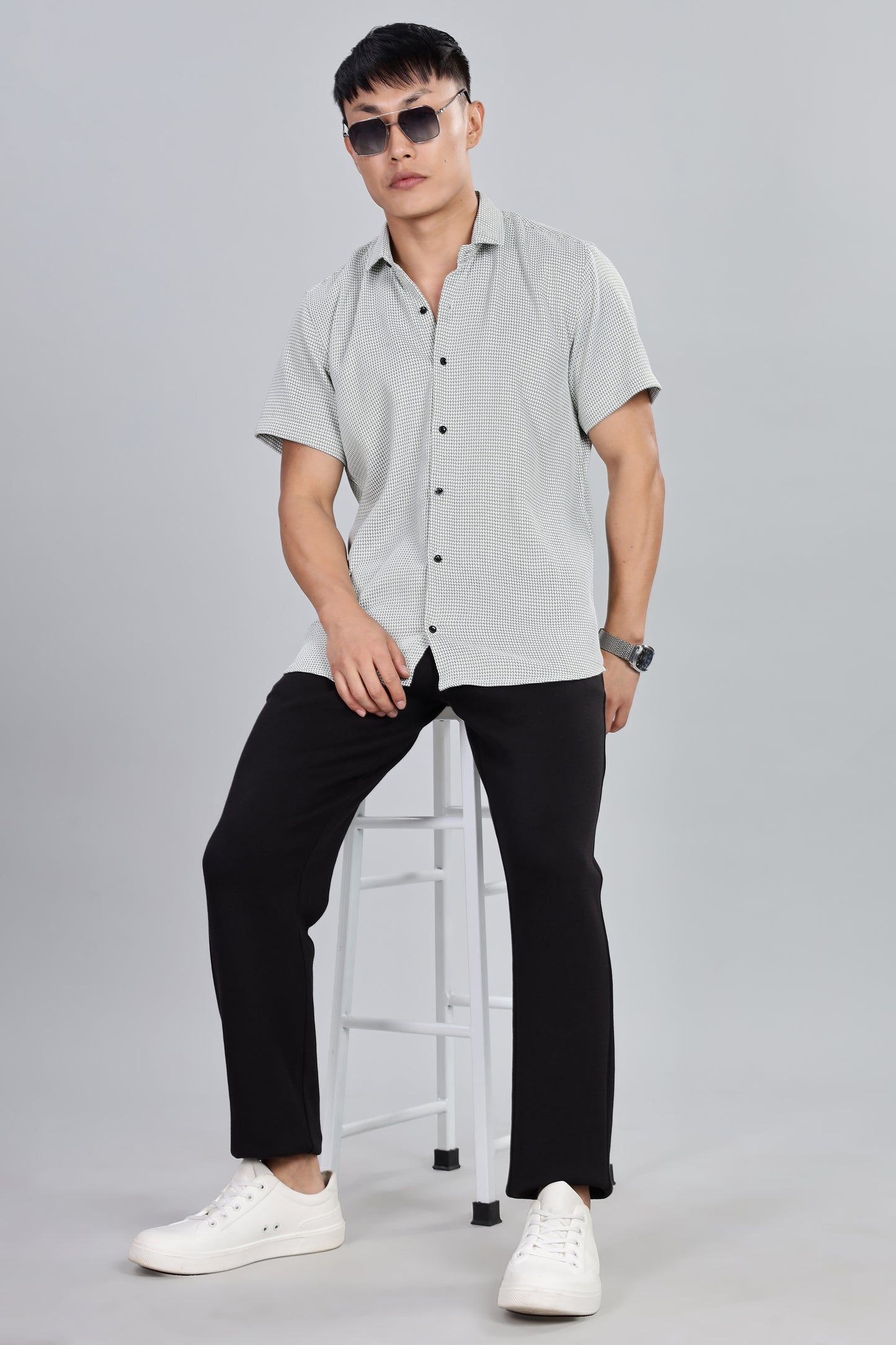 Men’s Short Sleeve Casual Shirt(Olive Green) – Premium Cotton Blend | Lightweight & Breathable