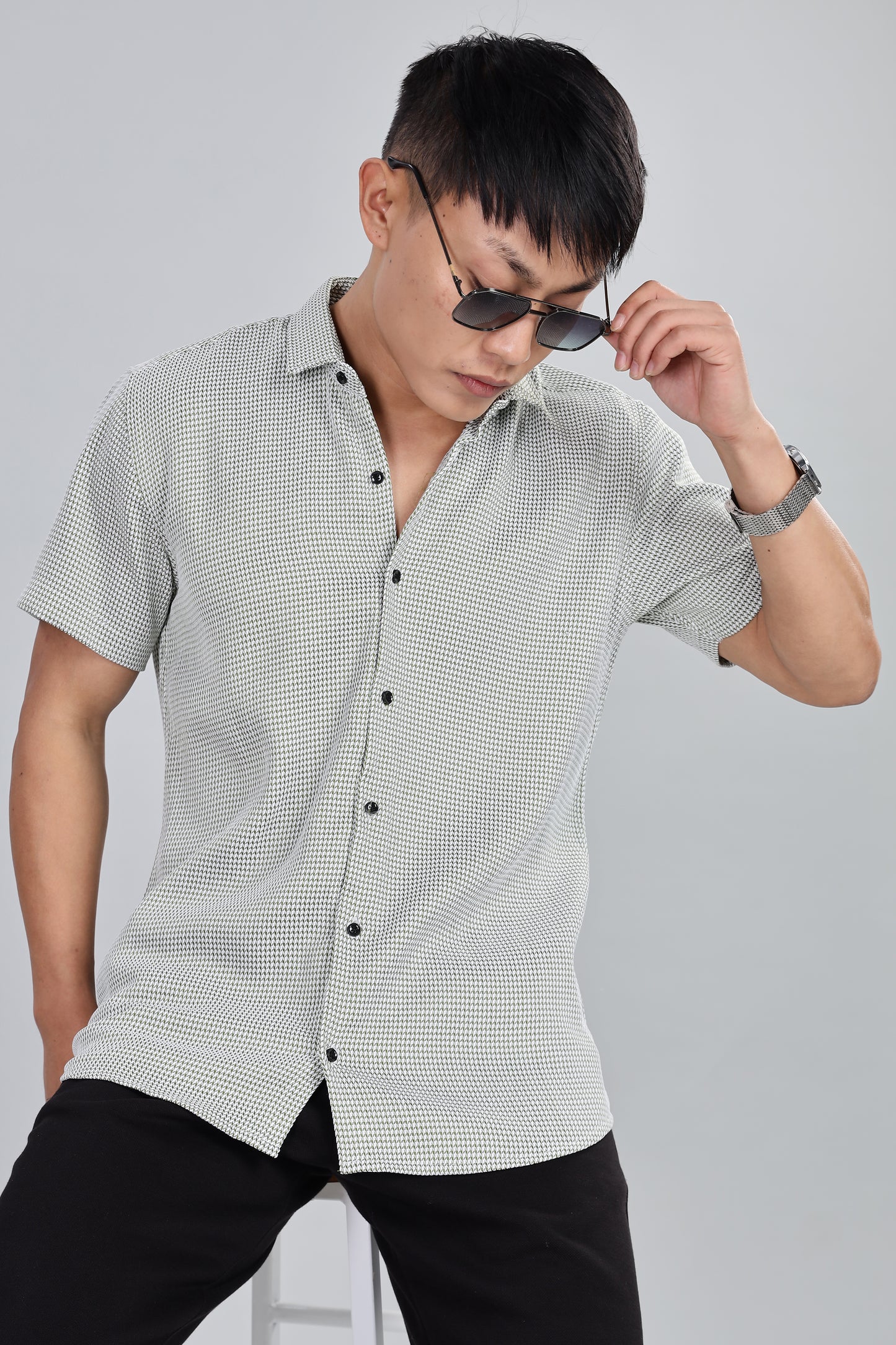 Men’s Short Sleeve Casual Shirt(Olive Green) – Premium Cotton Blend | Lightweight & Breathable