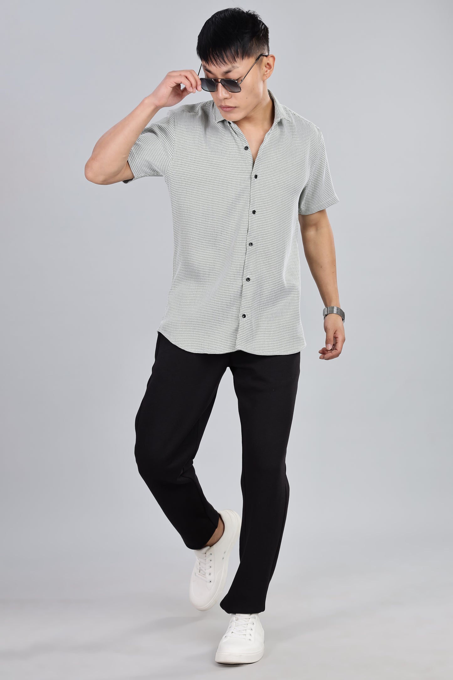 Men’s Short Sleeve Casual Shirt(Olive Green) – Premium Cotton Blend | Lightweight & Breathable
