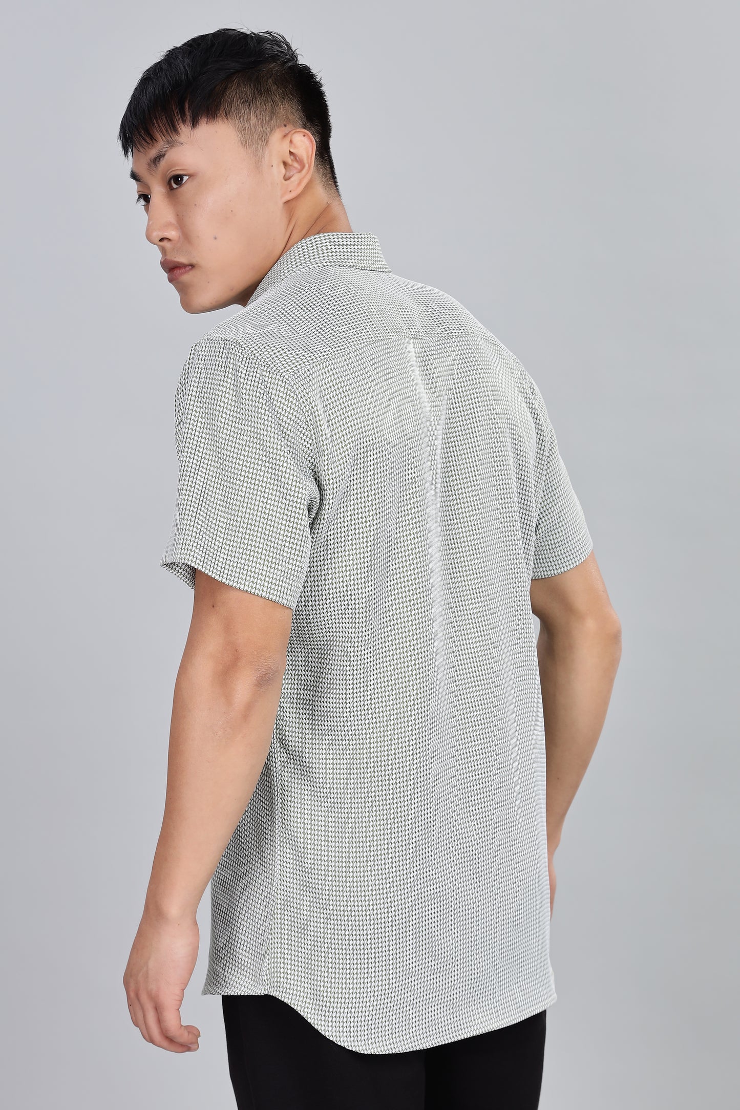 Men’s Short Sleeve Casual Shirt(Olive Green) – Premium Cotton Blend | Lightweight & Breathable