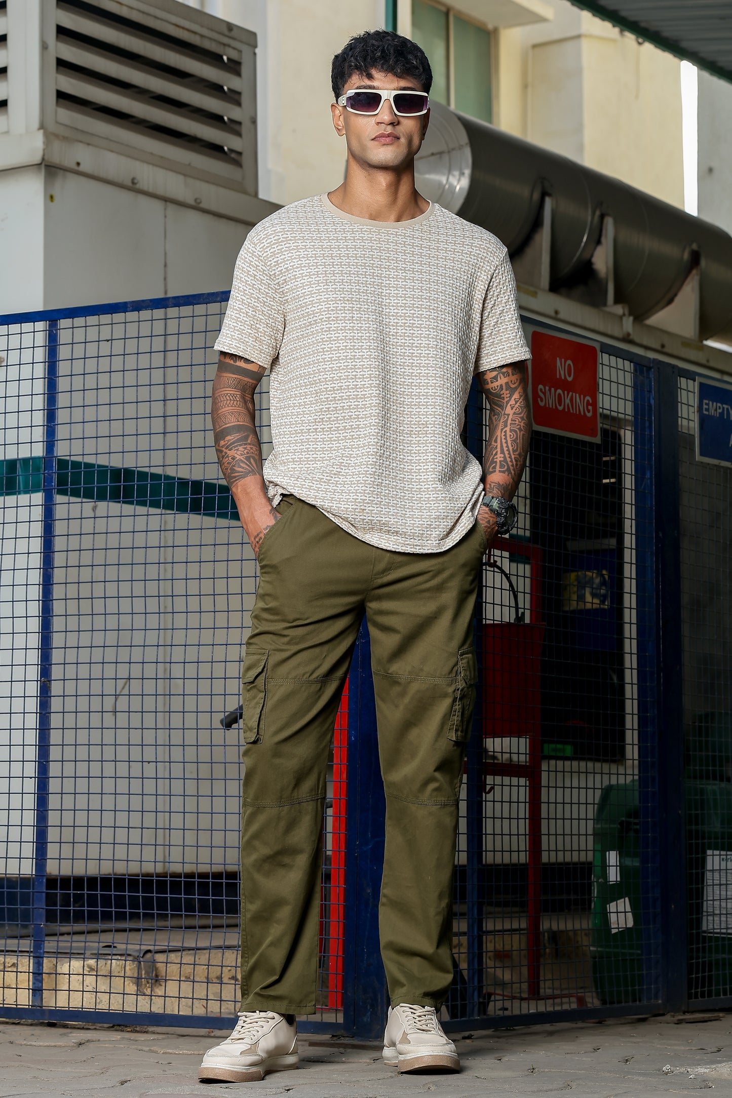 Green Solid Cargo Pants Fabric – Comfortable and Durable for Everyday Wear