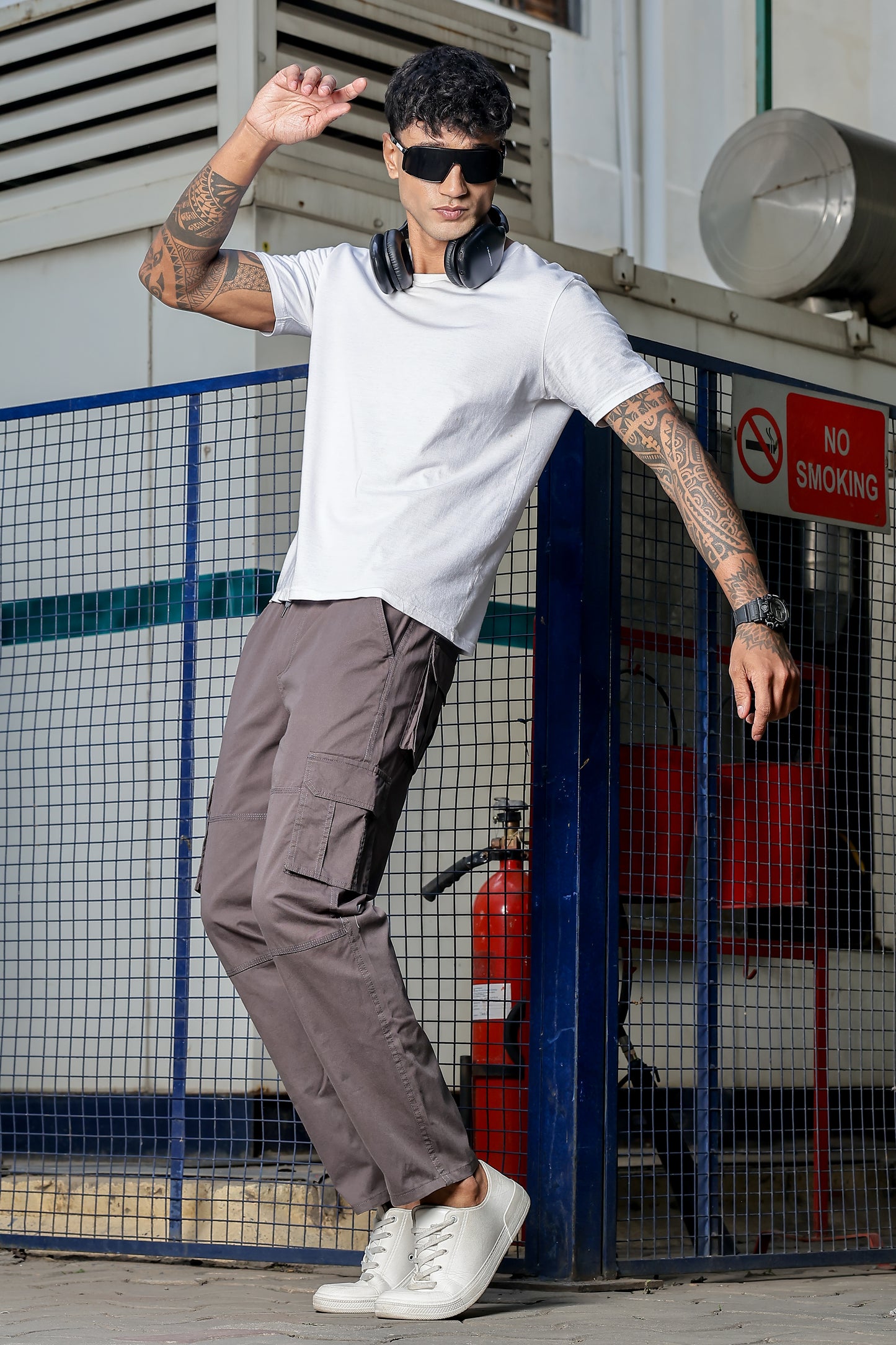 Dark Grey Solid Cargo Pants Fabric – Comfortable and Durable for Everyday Wear