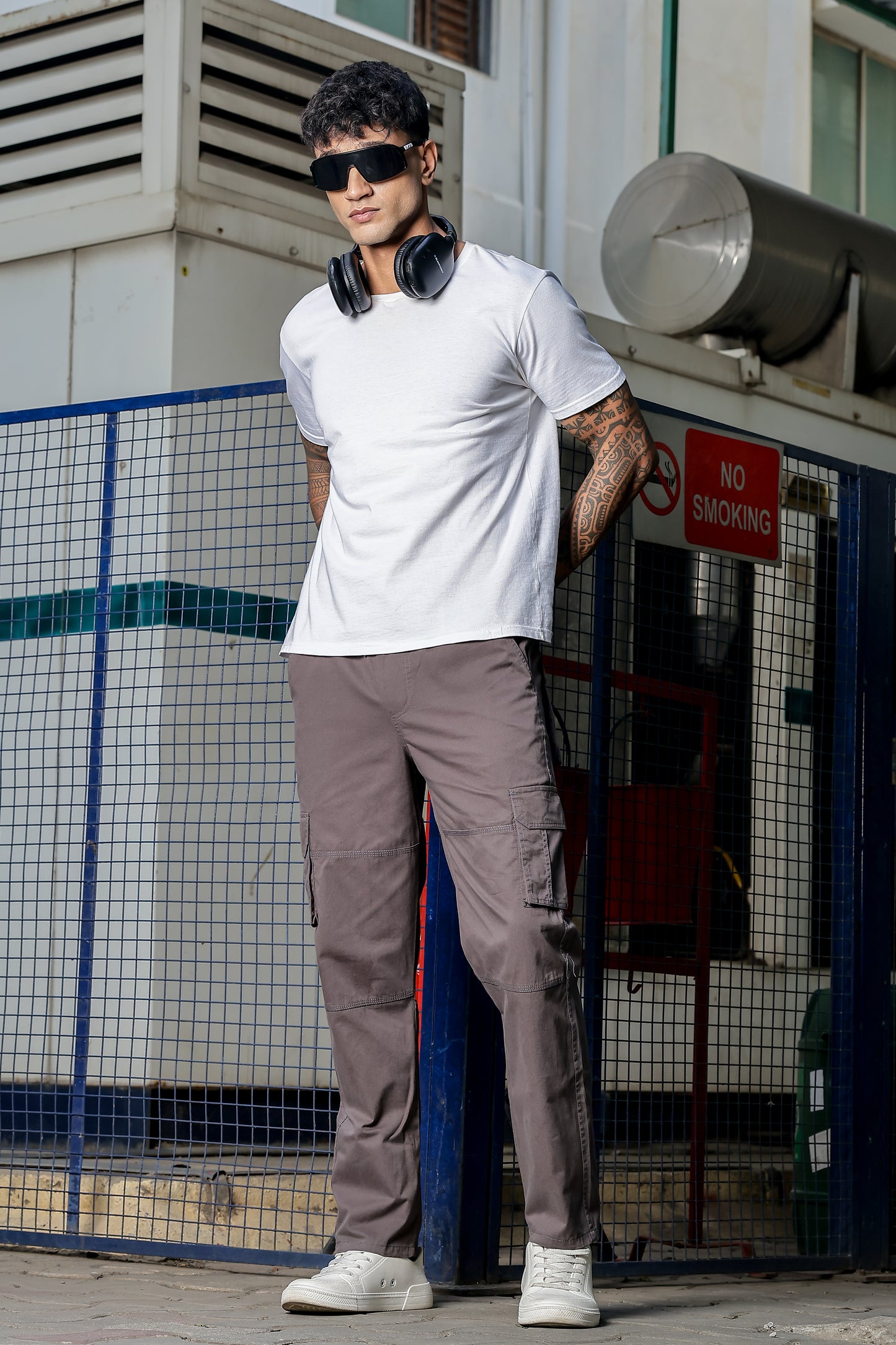 Dark Grey Solid Cargo Pants Fabric – Comfortable and Durable for Everyday Wear