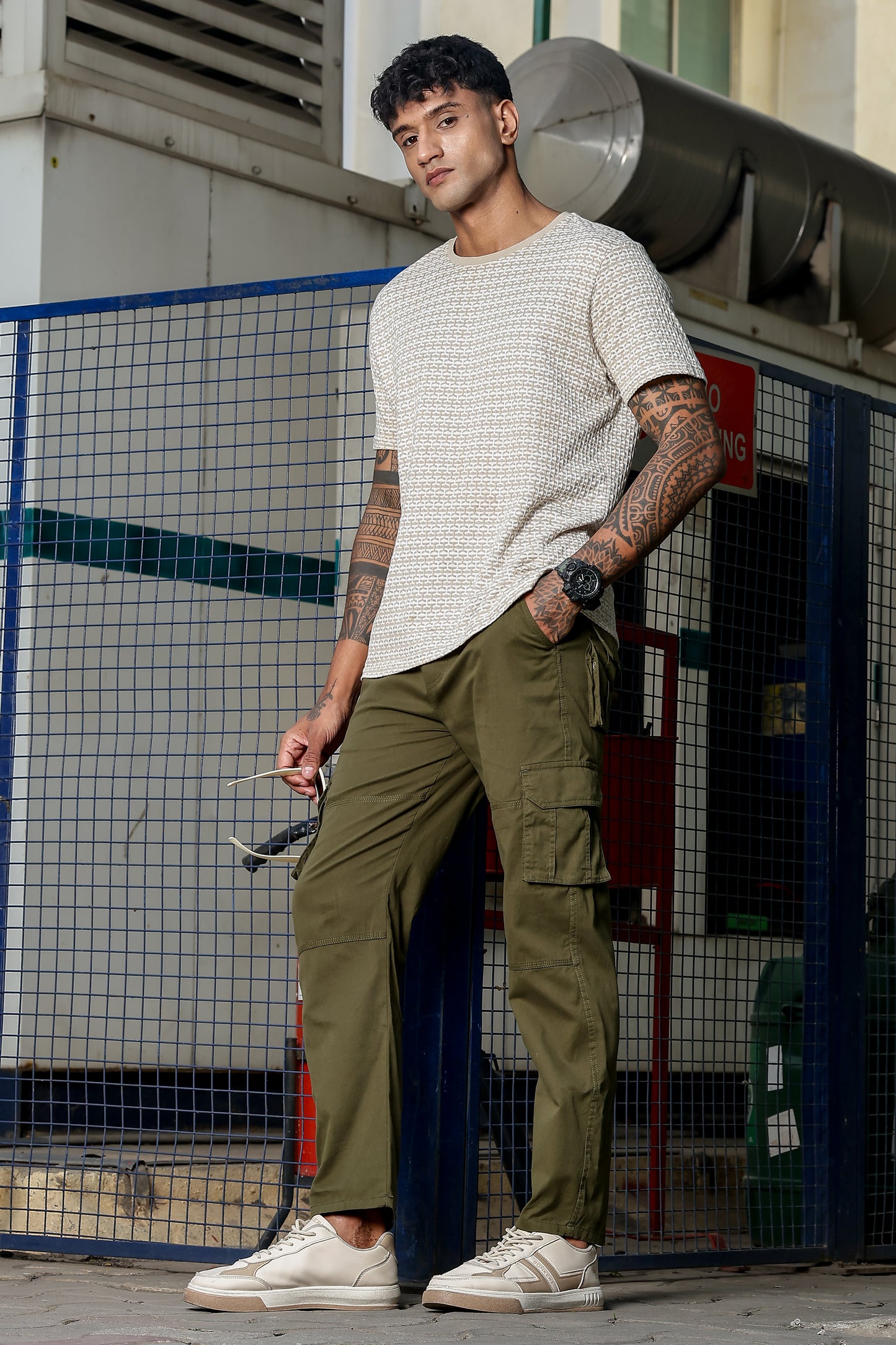 Green Solid Cargo Pants Fabric – Comfortable and Durable for Everyday Wear