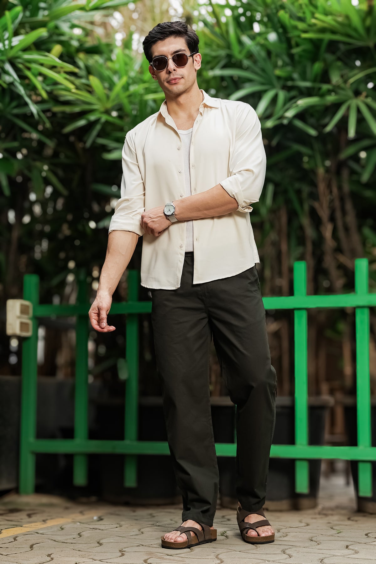 Men's Green Casual Trousers – Relaxed Straight Fit Pants