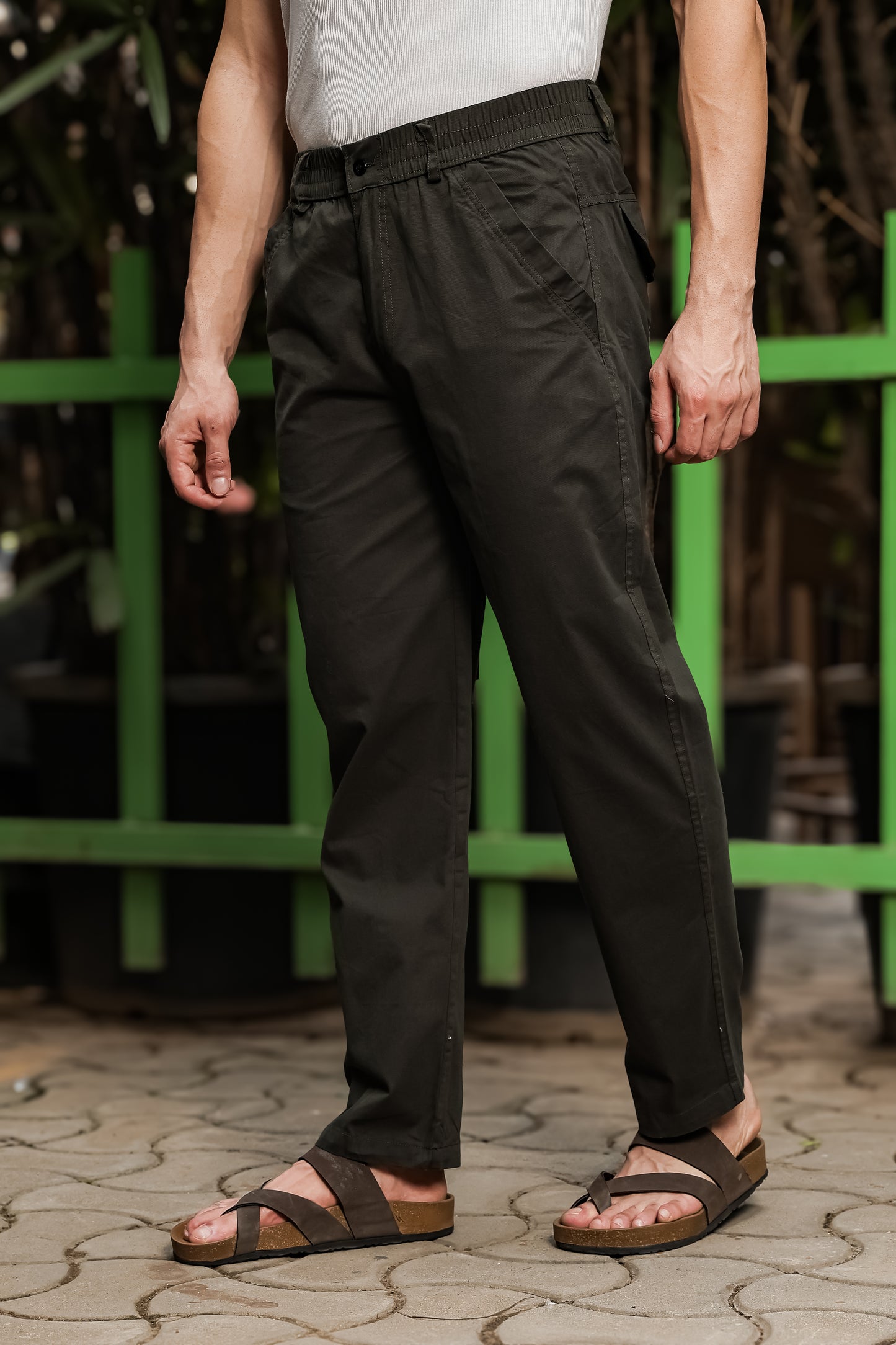 Men's Green Casual Trousers – Relaxed Straight Fit Pants