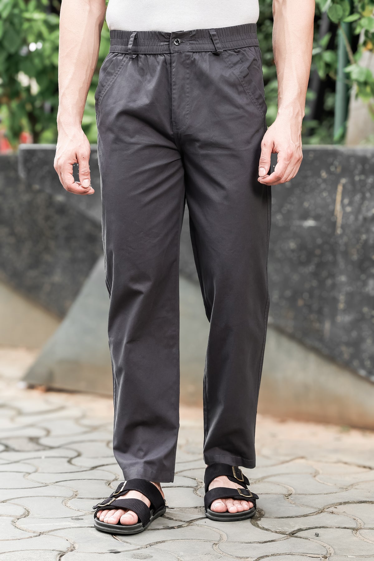 Men's Dark Grey Casual Trousers – Relaxed Straight Fit Pants