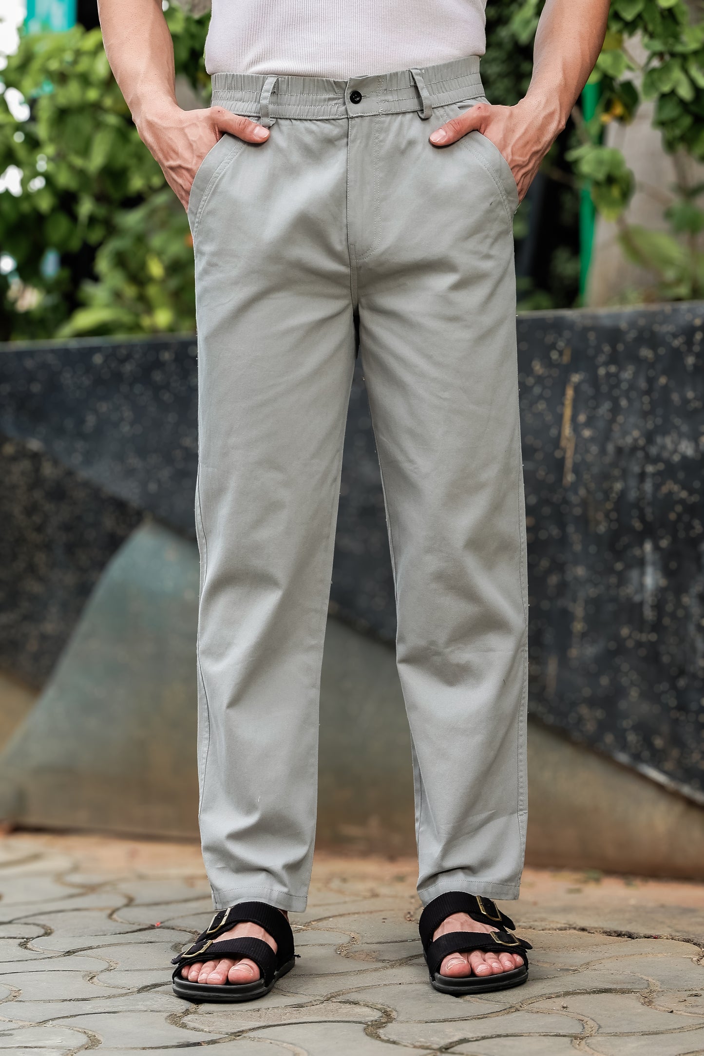 Men's Light Grey Casual Trousers – Relaxed Straight Fit Pants