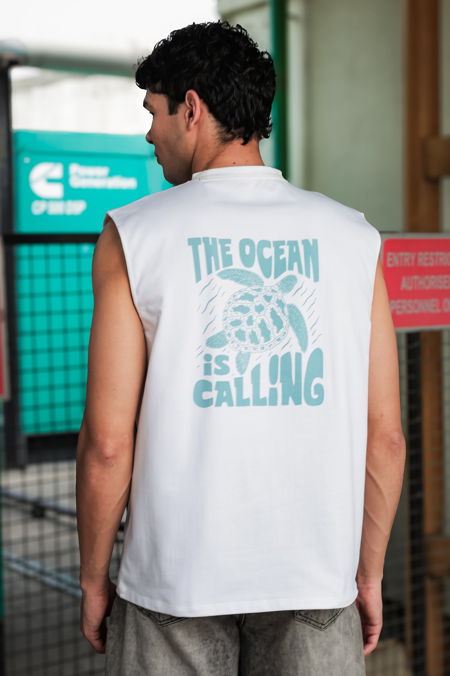 Men's White Sleeveless Graphic T-Shirt
