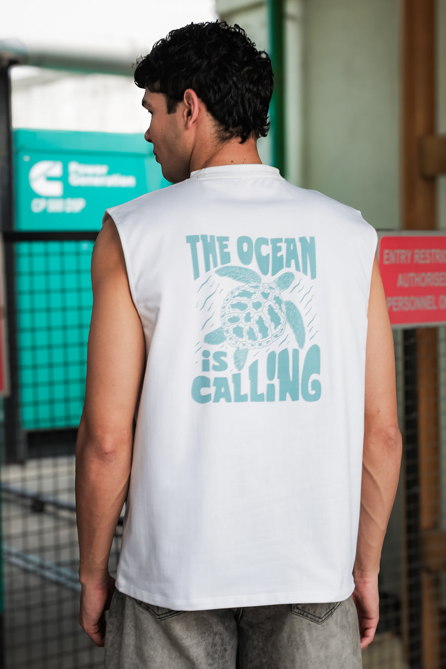 Men's White Sleeveless Graphic T-Shirt