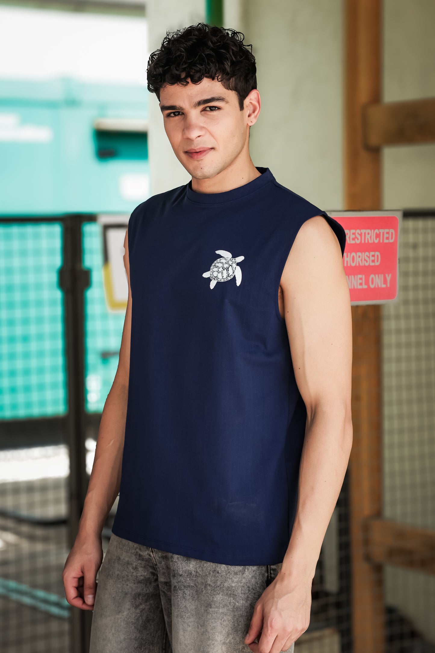 Men's Navy Blue Sleeveless Turtle Graphic T-Shirt