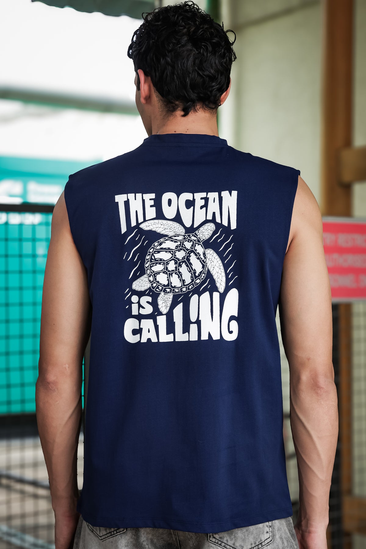 Men's Navy Blue Sleeveless Turtle Graphic T-Shirt