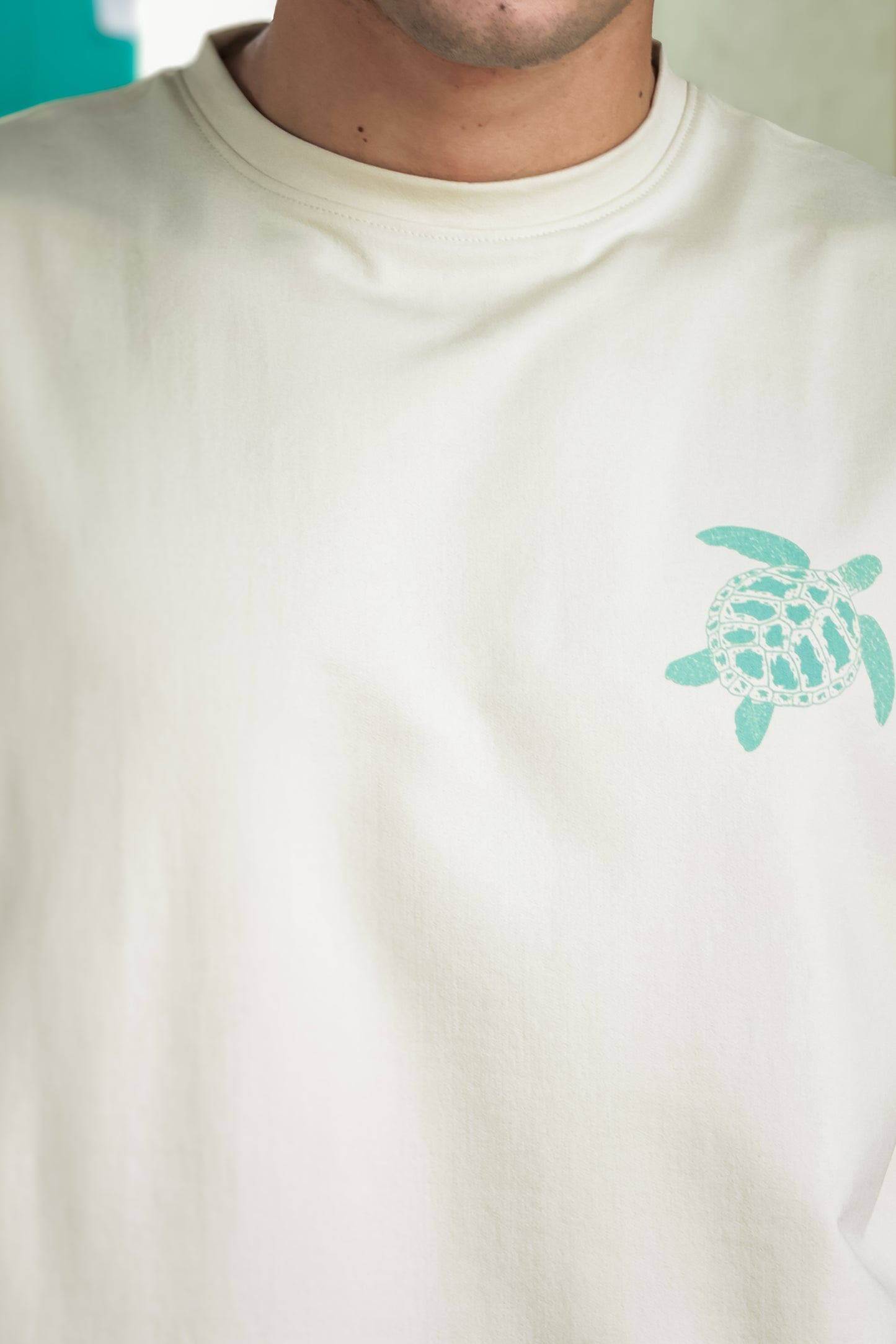 Men's Off White Sleeveless Turtle Graphic T-Shirt