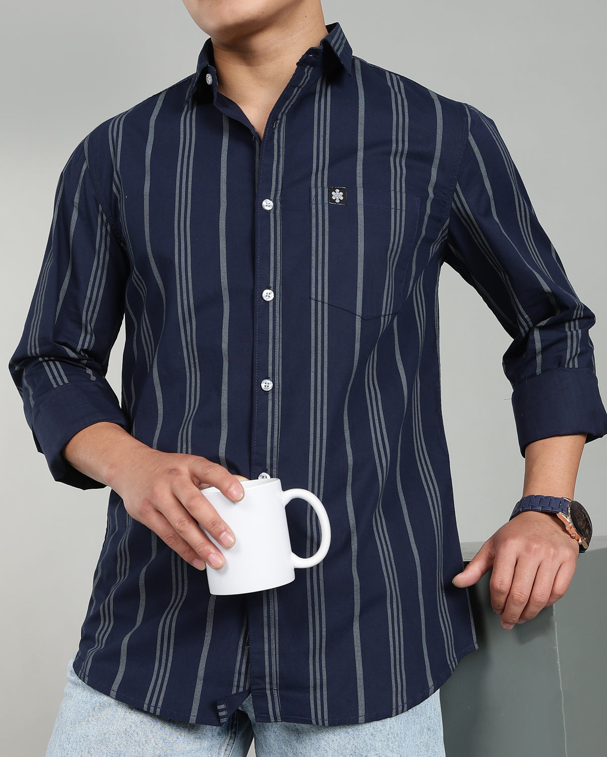 Men Regular Fit Striped Spread Collar Casual Shirt