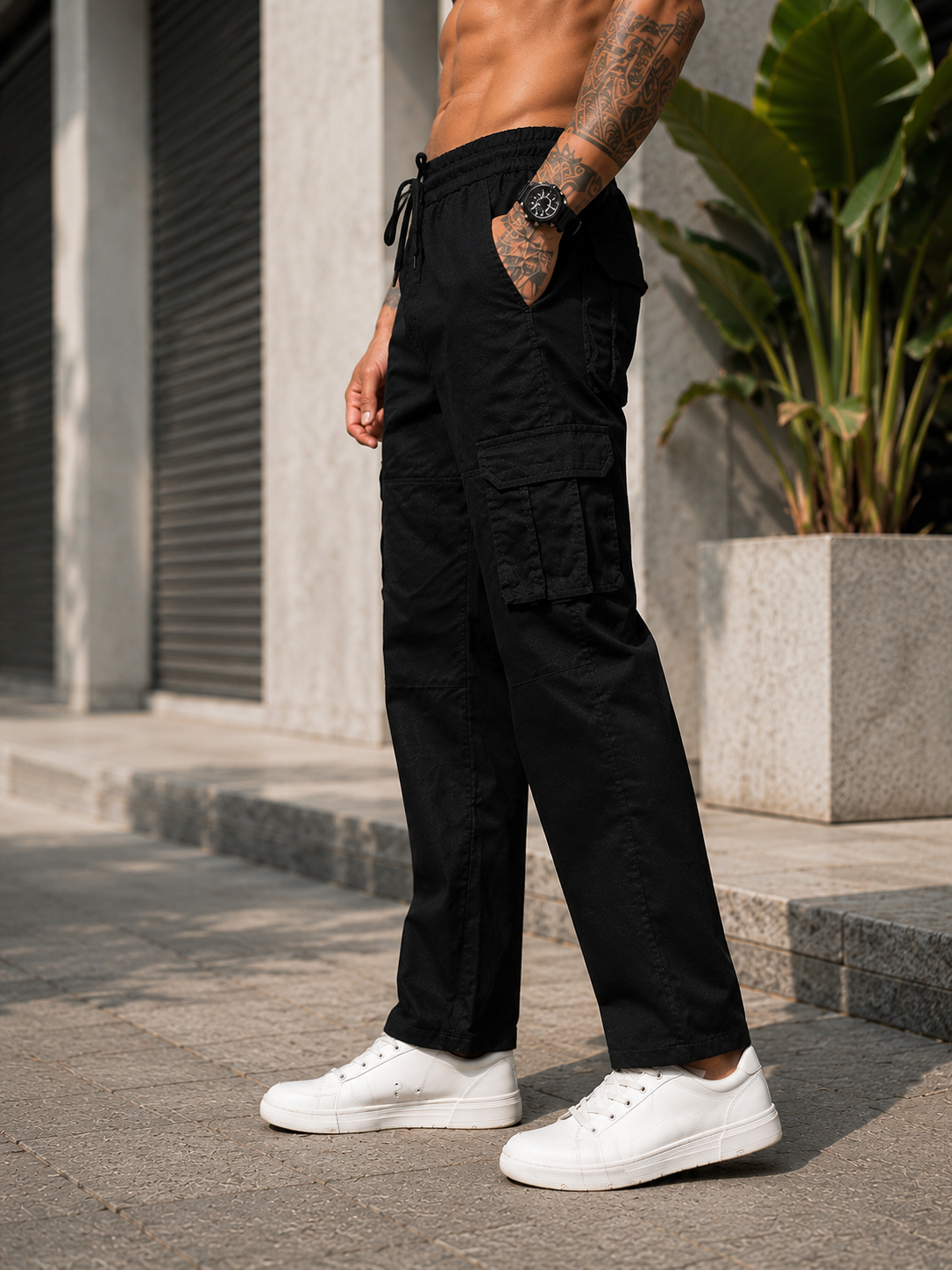 Men’s Black Cargo Pants with Utility Pockets